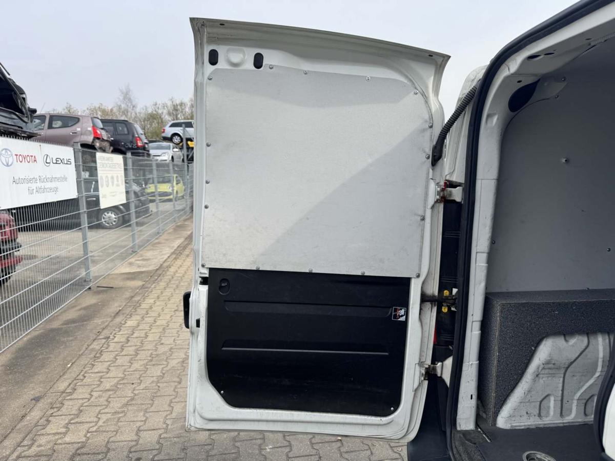 Fiat Doblo 2 original Fl&uuml;gelt&uuml;r links 249 Banquise Wei&szlig; Kastenwagen Bj.2018